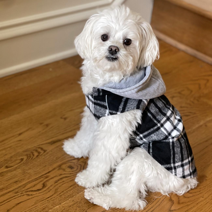 Sudadera con capucha para perro Weekender: franela a cuadros en blanco y negro